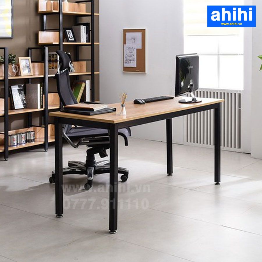 Bàn nhân viên ahihi28