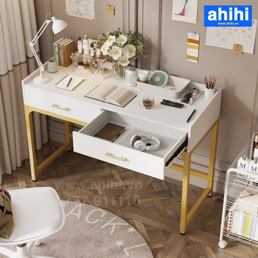 Bàn nhân viên ahihi39