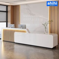 Quầy lễ tân ahihi206
