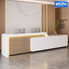 Quầy lễ tân ahihi206