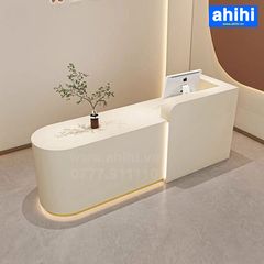 Quầy lễ tân ahihi212