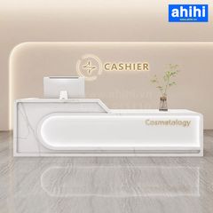 Quầy lễ tân ahihi214