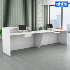 Quầy lễ tân ahihi216