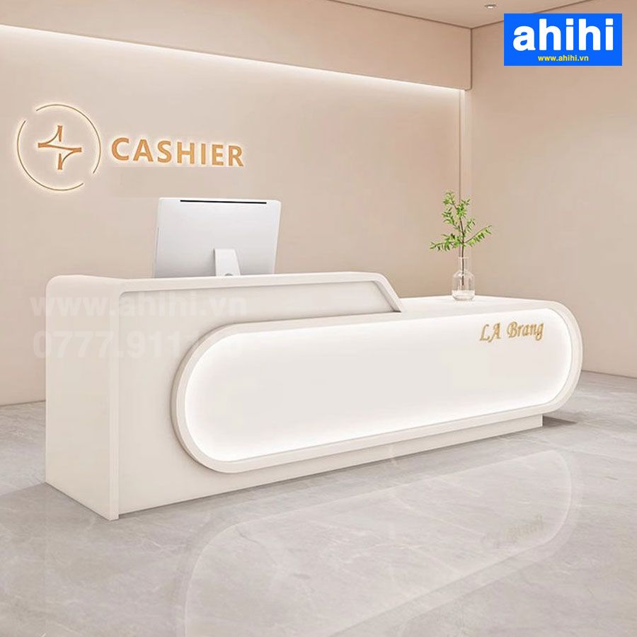 Quầy lễ tân ahihi214
