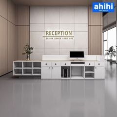 Quầy lễ tân ahihi204