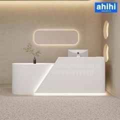 Quầy lễ tân ahihi201