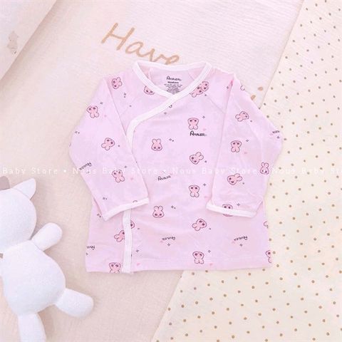ÁO SƠ SINH CÀI LỆCH AVALER