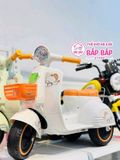 XE ĐIỆN VESPA 3289