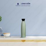  Bình hoa họa tiết kẻ mưa, cắm tuyết mai, thanh liễu, cỏ lau 