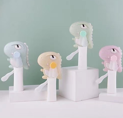 Quạt Bấm Cầm Tay FC6306A