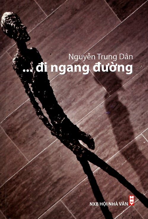 …Đi Ngang Đường