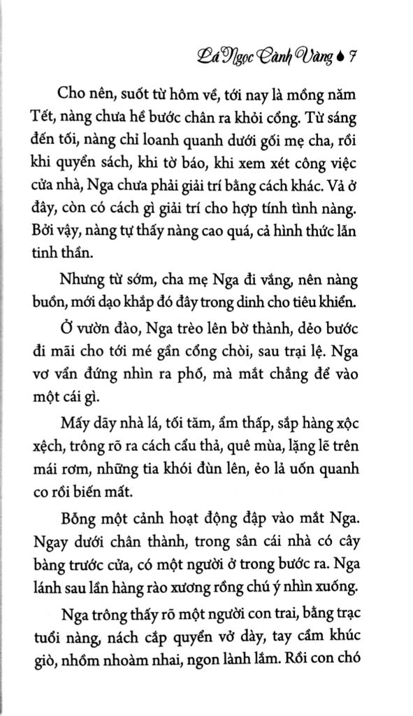 LÁ NGỌC CÀNH VÀNG