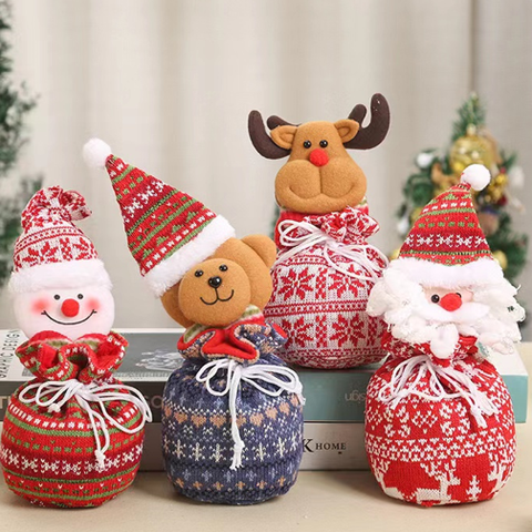 Mô Hình Noel Ngồi 28Cm