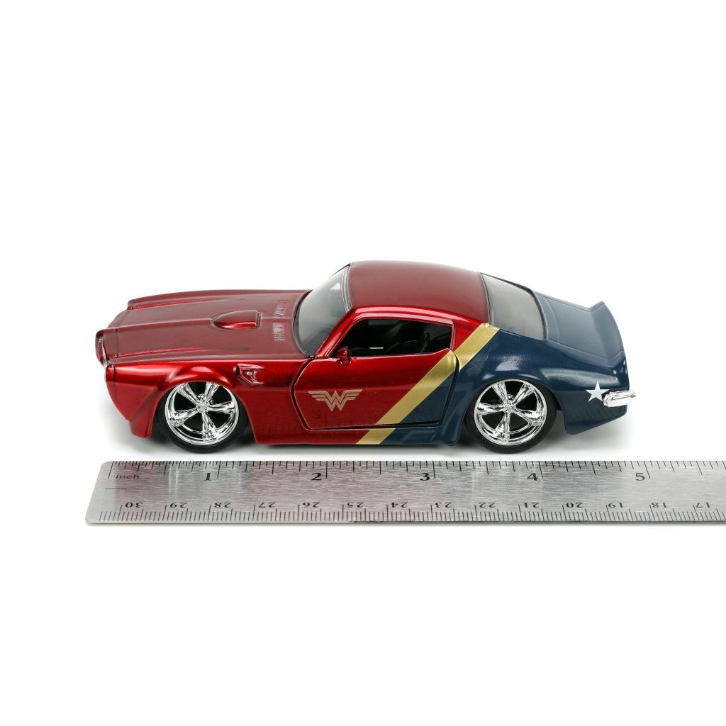 Jada Toys Xe Dc Wonder Woman Figure & Pontiac Firebird 33089