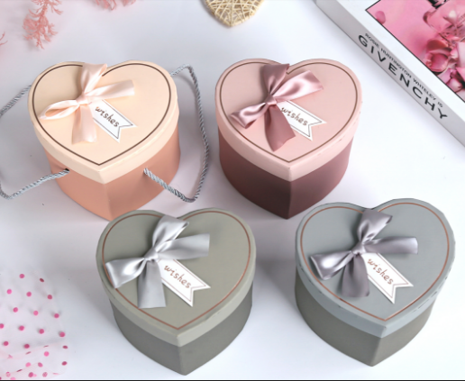 Hộp Quà Trái Tim 125*145