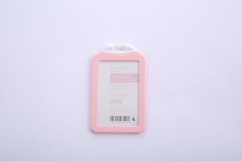 Bảng Tên Nhựa Kèm Dây Uhoo Dọc Hồng 6064