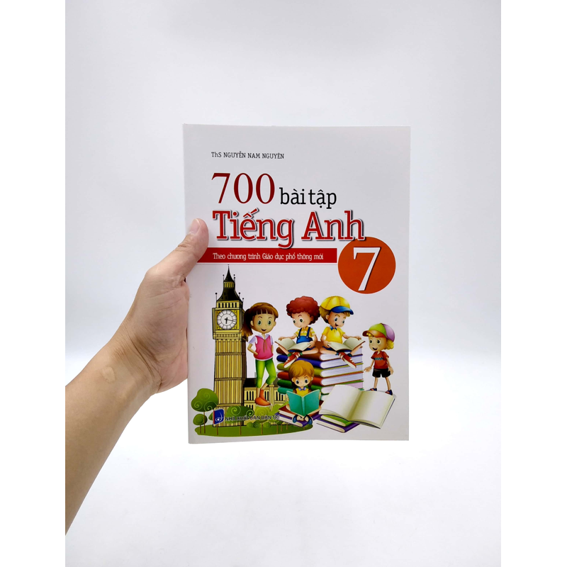 700 Bài Tập Tiếng Anh 7 (Chương Trình Mới)