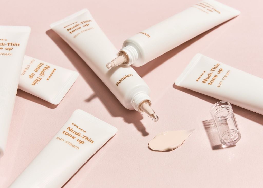 Kem Chống Nắng Hanskin Nudi-Thin Tone Up Sun Cream (Beautyworld)