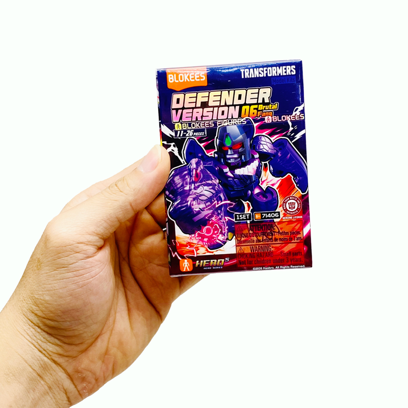 Mô Hình - Transformers - Defender Version 06 - Brutal Fang - Blokees - ET56 (Giao Mẫu Ngẫu Nhiên)