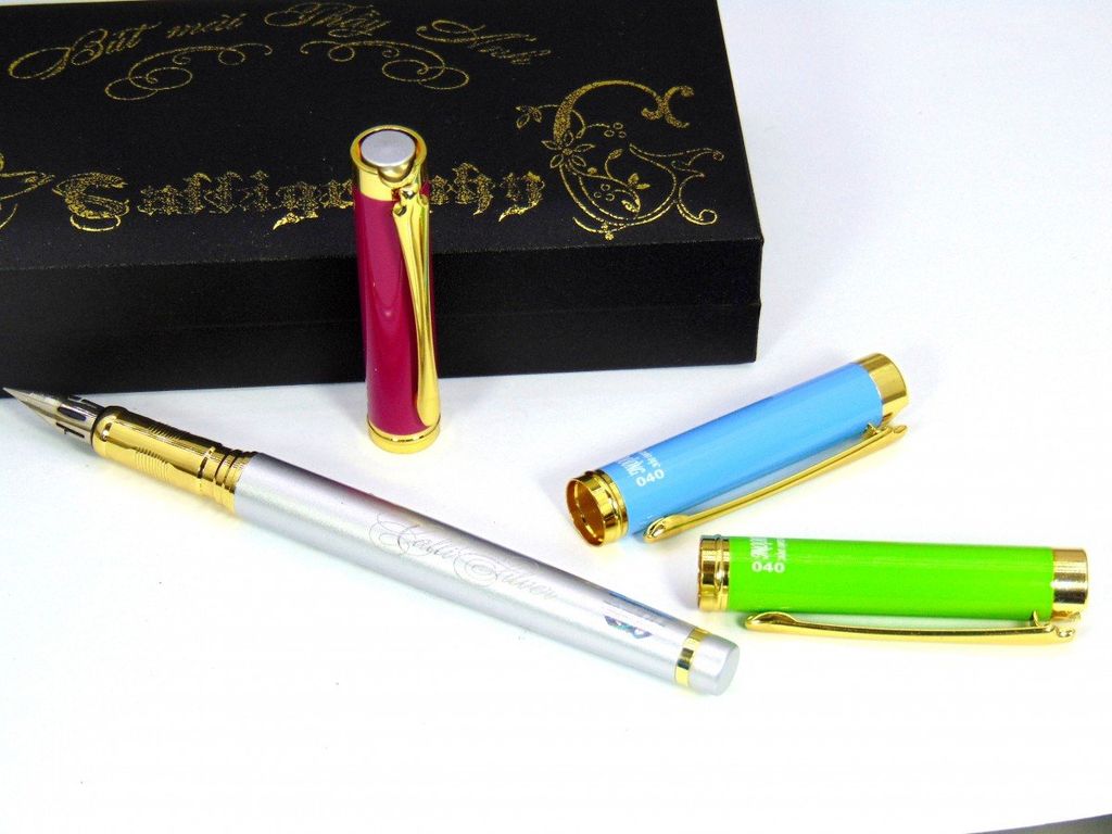 Bút Máy 040 Ánh Dương (Có Hộp)