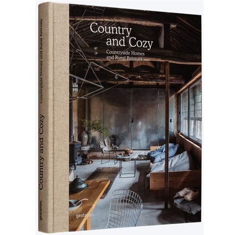 Country And Cozy: Countryside Homes And Rural Retreats