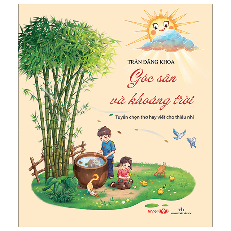 Góc Sân Và Khoảng Trời Màu