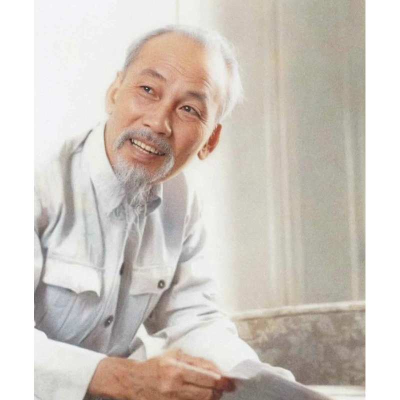 Hồ Chí Minh - Tiểu Sử Bẳng Hình