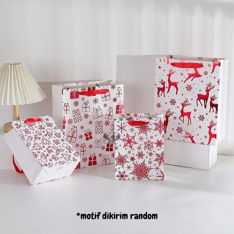 Túi Quà Lớn 2308A/B/C/D H/12 Noel (Giao Mẫu Ngẫu Nhiên)