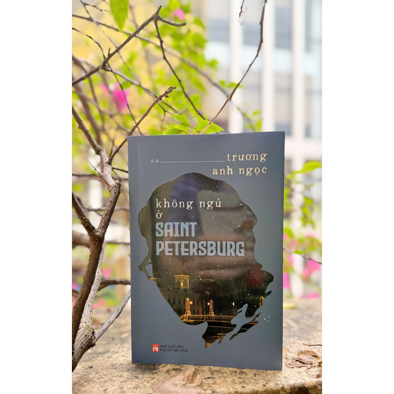 Không Ngủ Ở Saint Petersburg