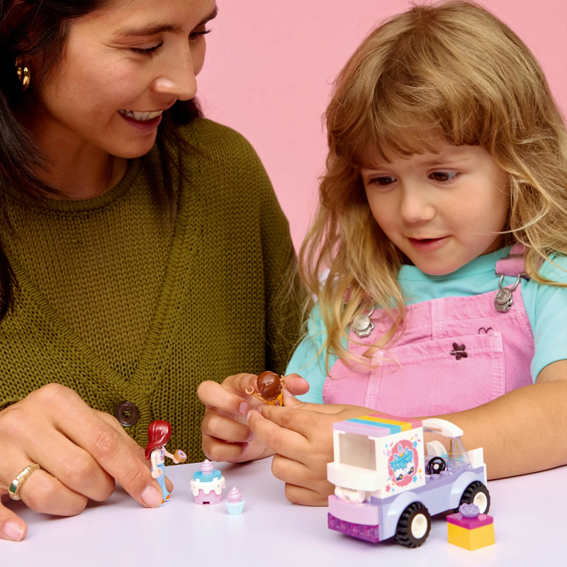 Lego Friends Đồ Chơi Lắp Ráp Xe Giao Bánh Kỳ Lân