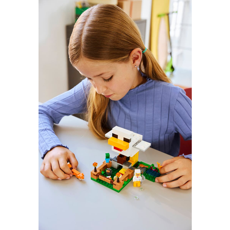 Lego Minecraft Chicken Farm 21585