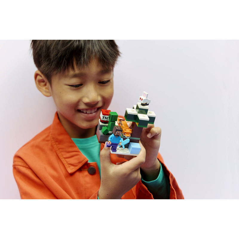 Lego Minecraft Steve's Taiga Adventure 21583