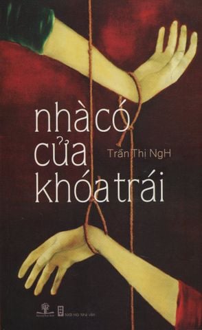 Nhà Có Cửa Khóa Trái