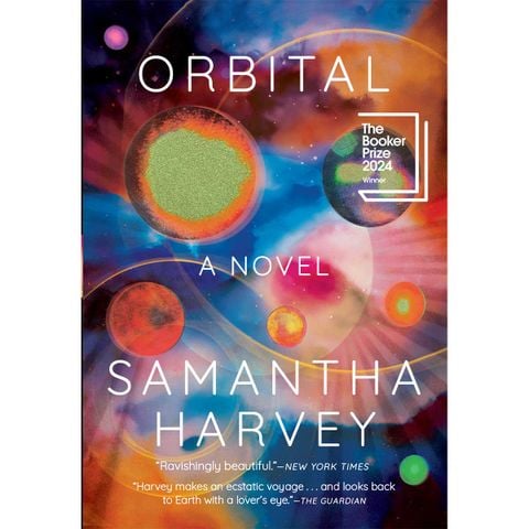 Orbital: A Novel (Booker Prize Winner)
