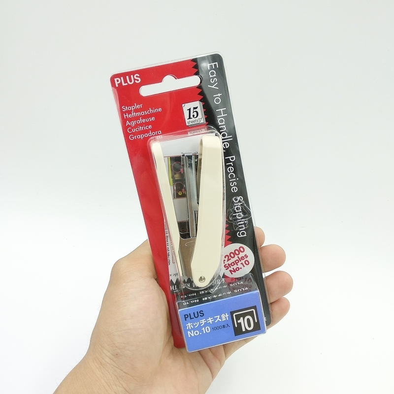 Plus - Bấm PS-10E + 2 Hộp Kim Trắng - 30-016ND