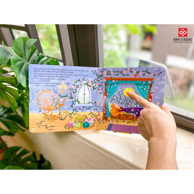 Sách Chuyển Động - Công Chúa Ngủ Trong Rừng (Song ngữ Anh-Việt)