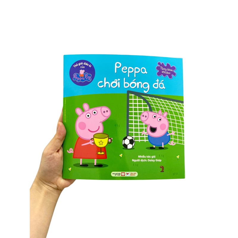 Thế Giới Diệu Kì Của Peppa Pig - Peppa Chơi Bóng Đá