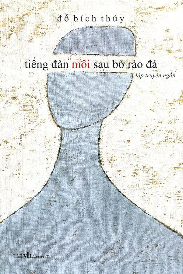 Tiếng Đàn Môi Sau Bờ Rào Đá