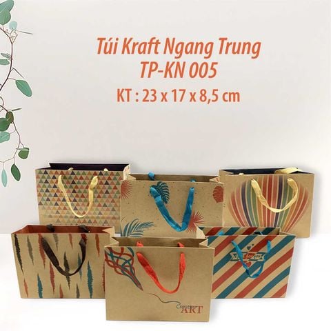 TK03-TÚI KRAFT NGANG TRUNG-23X17X8,5CM (P.HOÀNG)