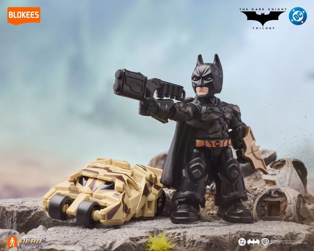 Mô Hình Trang Trí DC - DV01 - Batman Legendary Assemble - Blokees - EC02