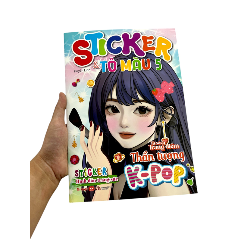 Tủ Sách Trang Điểm Thần Tượng K - Pop Sticker Và Tô Màu 5