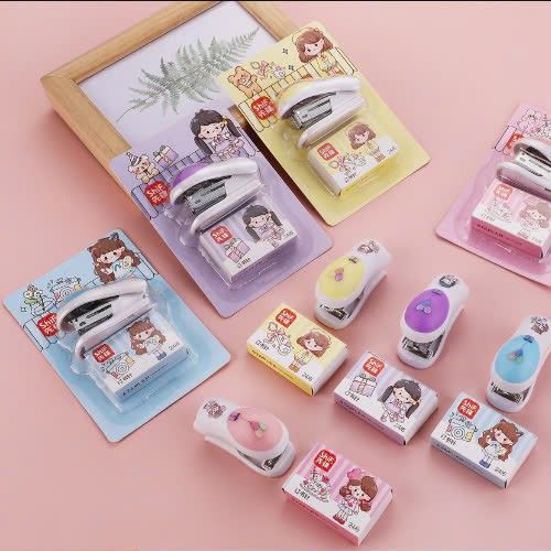 Vỉ Bấm Kim Kèm Kim Bấm 7134 ( Giao Mẫu Ngẫu Nhiên)