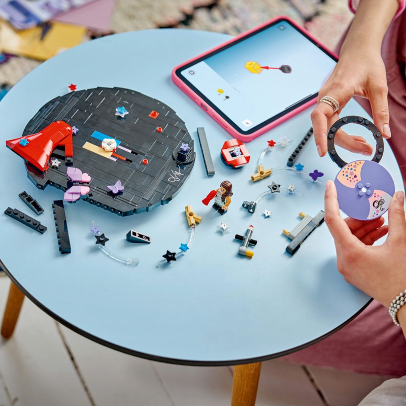 Lego Editions Music - Đồ Chơi Lắp Ráp Đĩa Than Nhạc Của Olivia 43028
