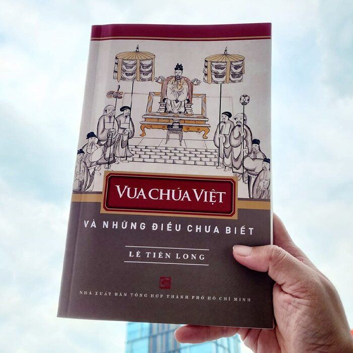 Vua Chúa Việt Và Những Điều Chưa Biết
