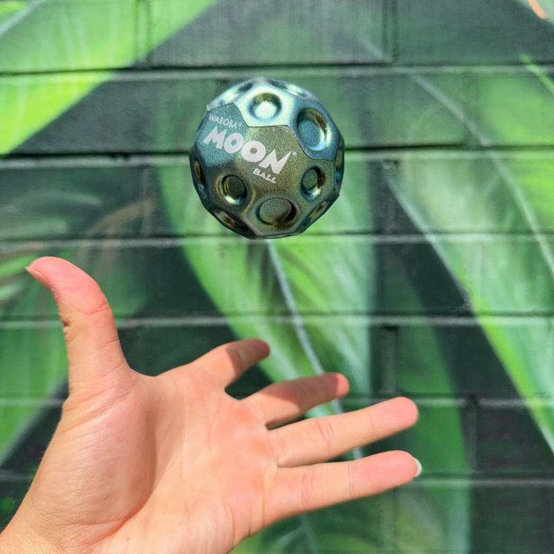 Waboba - Bóng Nảy Moon Ball Metallic 316C99-A (Giao mẫu ngẫu nhiên)