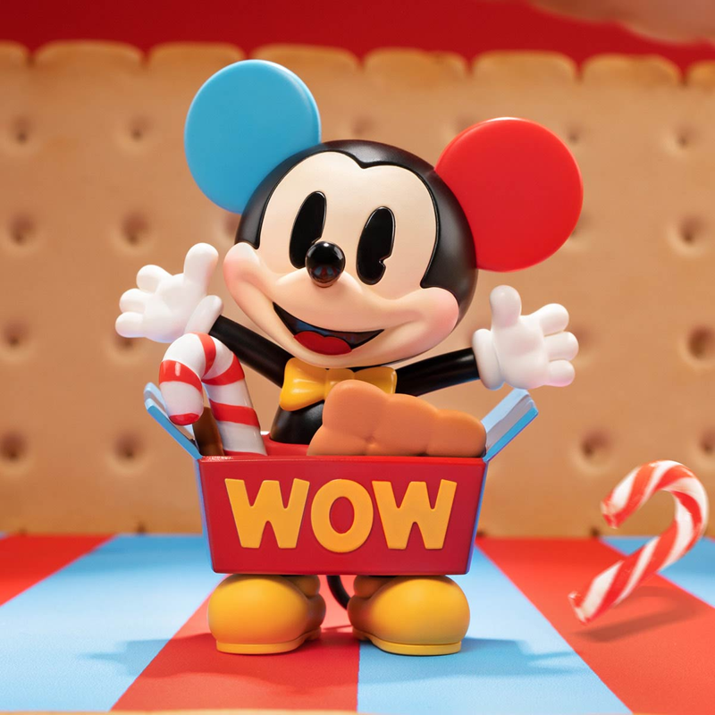 Pop Mart  Disney Mickey Childhood of Boundless Imagination Series Figures (Giao Mẫu Ngẫu Nhiên)