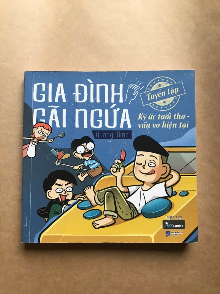 Gia Đình Gãi Ngứa - Tuyển Tập Ký Ức Tuổi Thơ Vẩn Vơ Hiện Tại