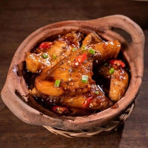  Cá bông lau kho tộ 