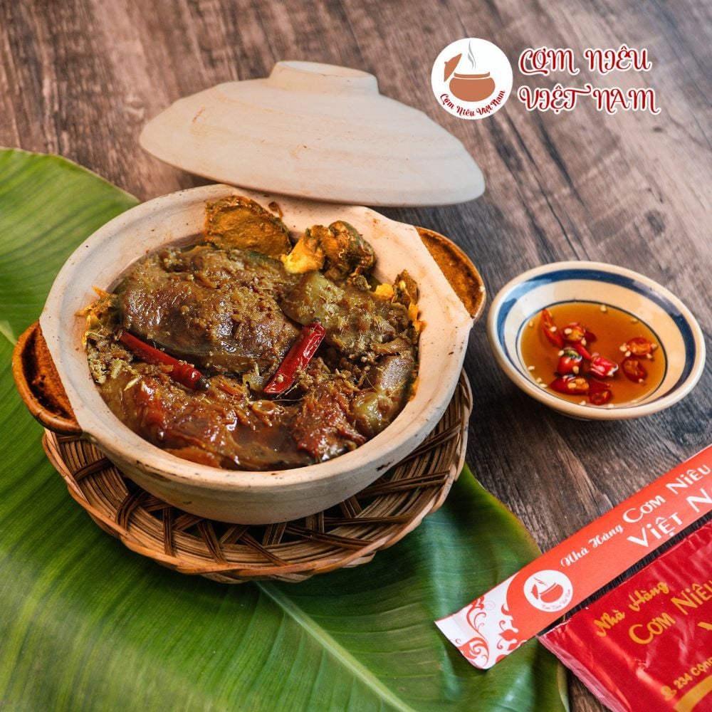  Cá kho làng Vũ Đại 