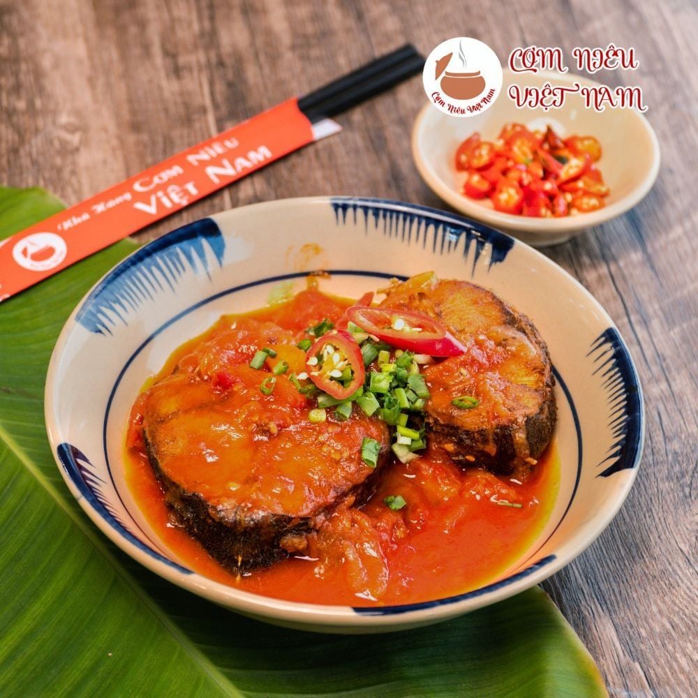  Cá thu: Kho tộ/ Sốt cà chua 